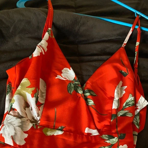 red floral romper - Picture 3 of 6